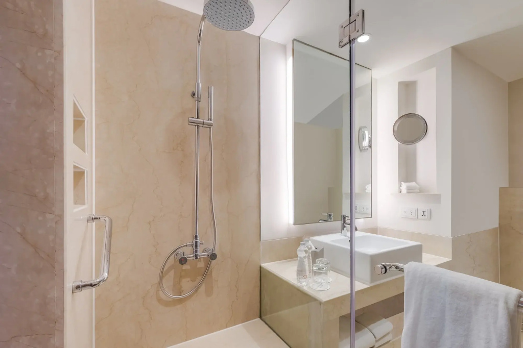 Courtyard by Marriott Gurugram Downtown - Général