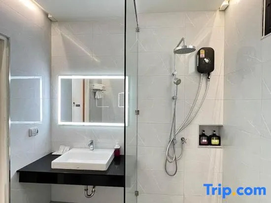 Люкс Deluxe в Rattana Pura Beach Resort