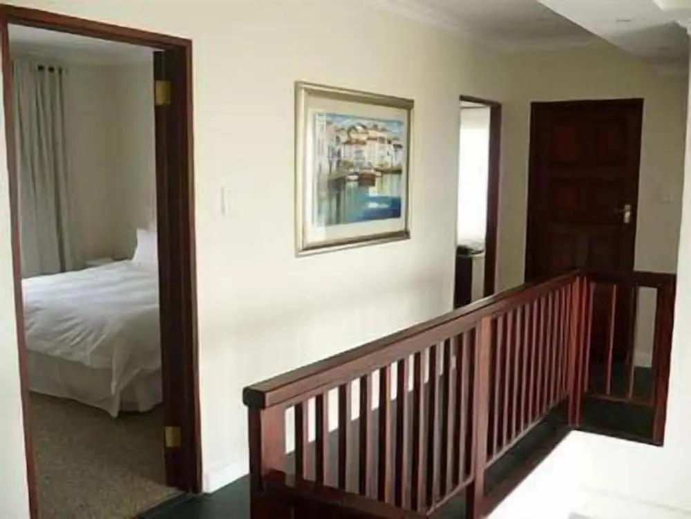 Aristotle Guest House - фото 4