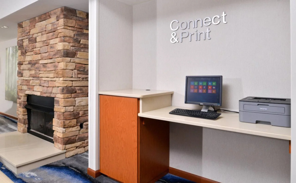 Lobby & Reception
