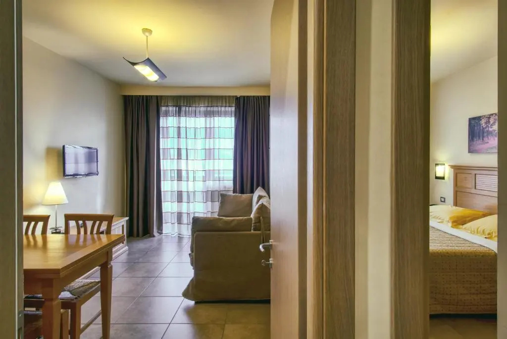 1 Bedroom Apartment with balcony
