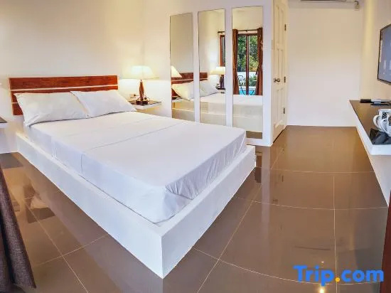 Standard Double Villa with pool view (full double bed)