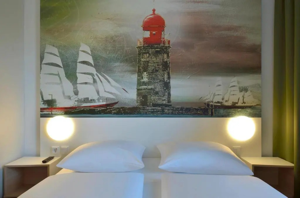 Standard Double room (full double bed)