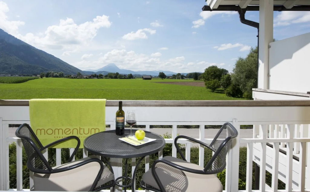 Balcony & Terrace