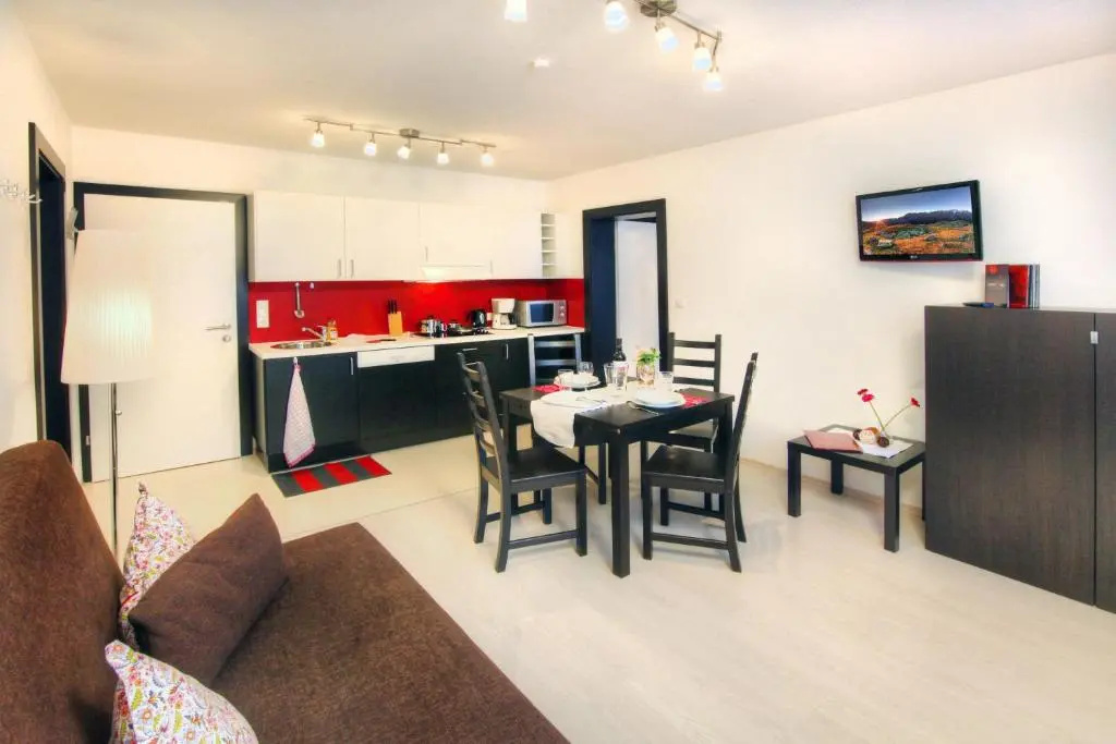 2 Bedrooms Apartment with balcony