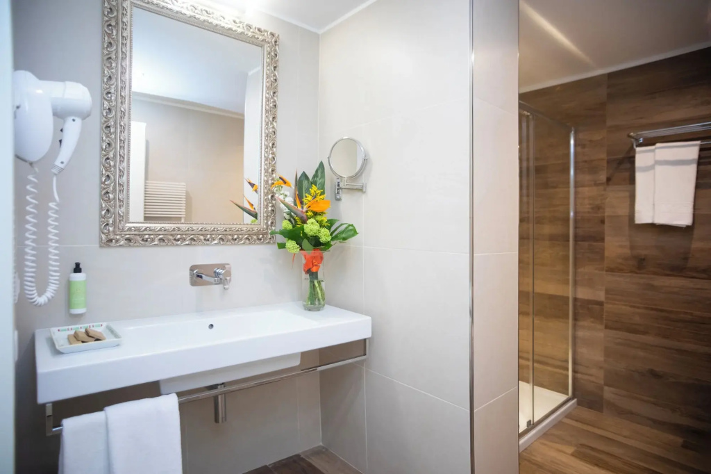 Hotel photo 30