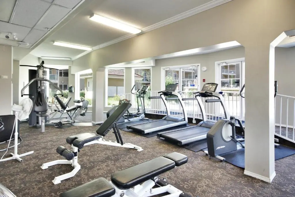 Discovery Bay Resort by Kelowna Resort Acc. - 80+ suites available - Chambres