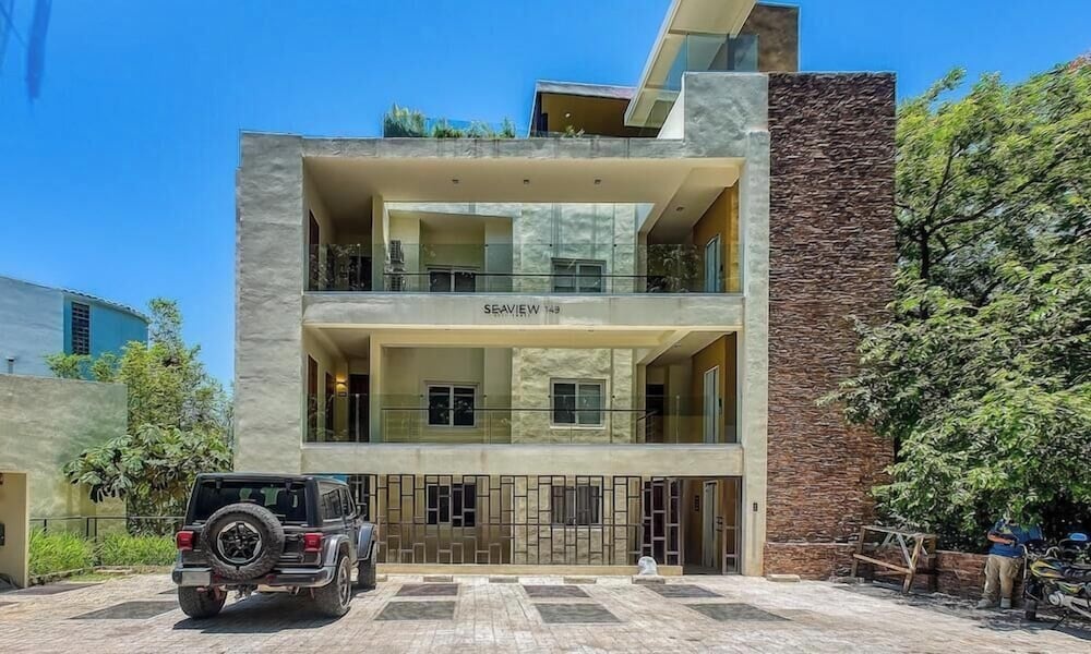 Luxury 2 BR Condo in the Jungle - Oceanview Pool
