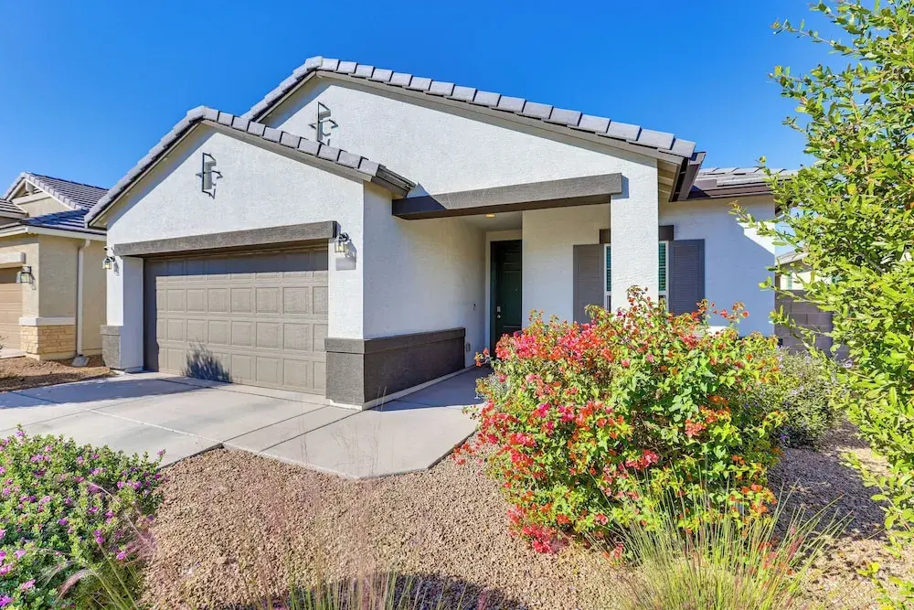 10 Mi to Dtwn Phoenix: Updated Home