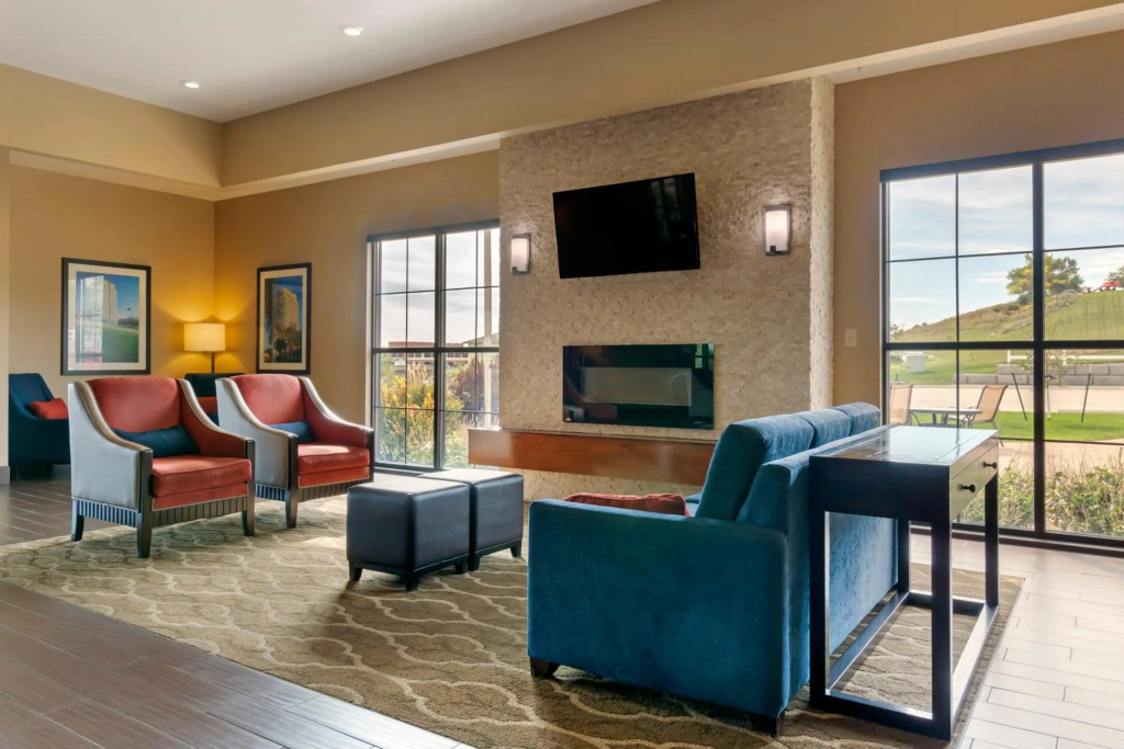 Comfort Inn & Suites Mandan - Bismarck — Photo 8