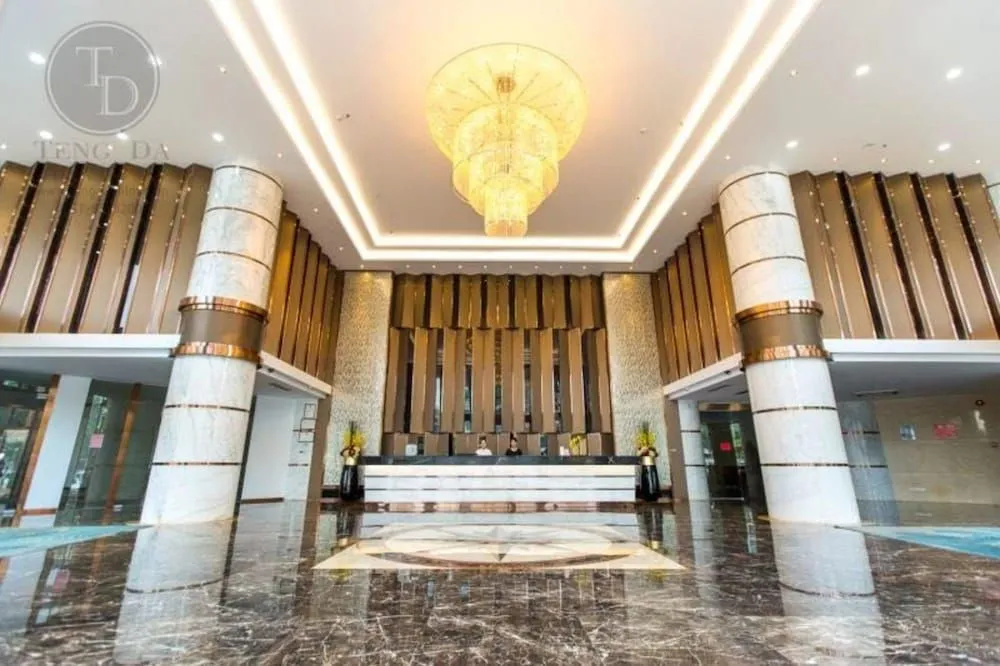 Lobby & Reception