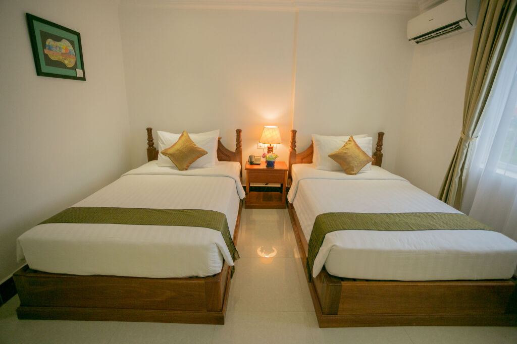 gallery_image_hidden_10