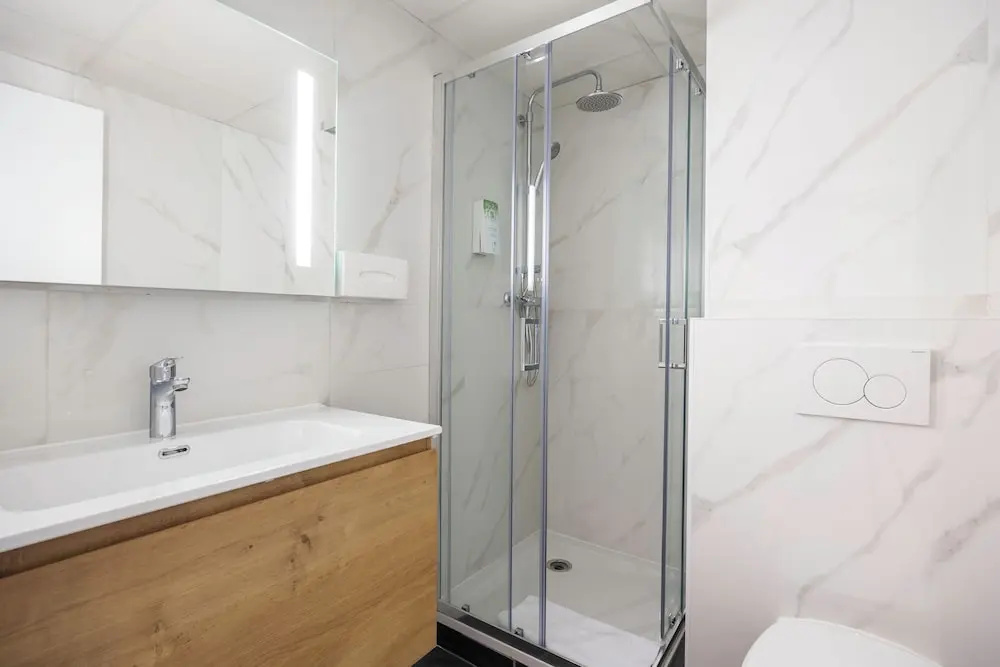 Louise Hotel - Chambres