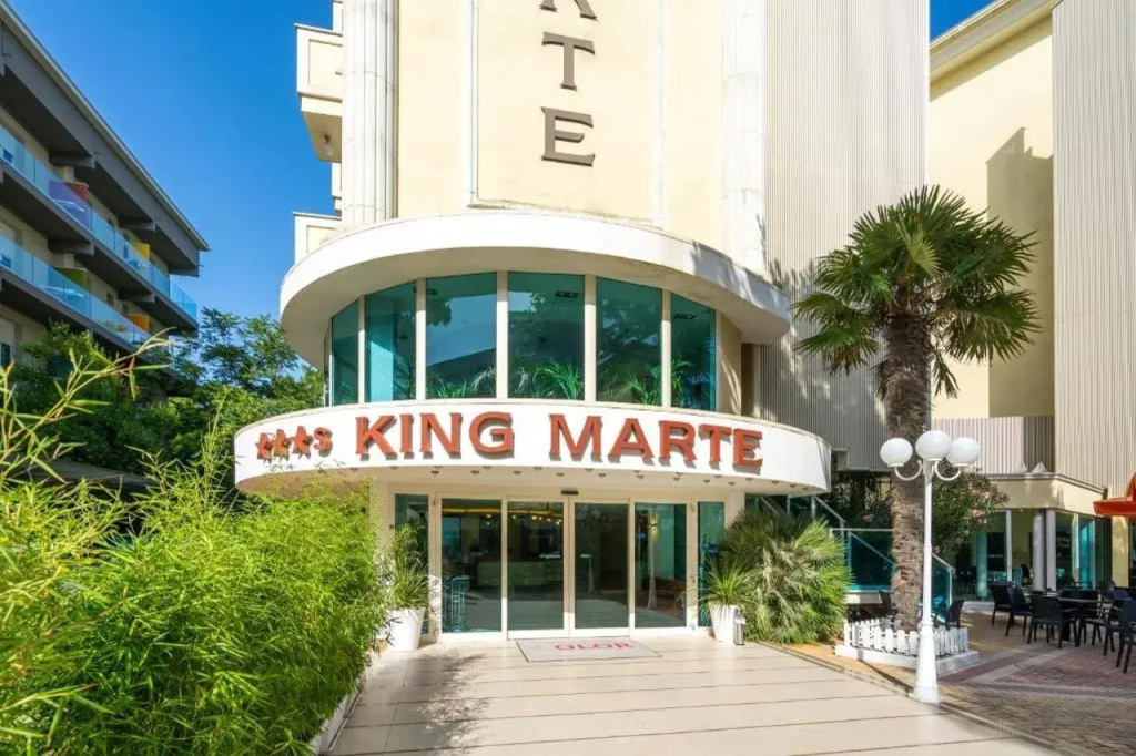Hotel photo 11