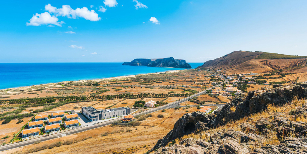 Beach & Waterfront