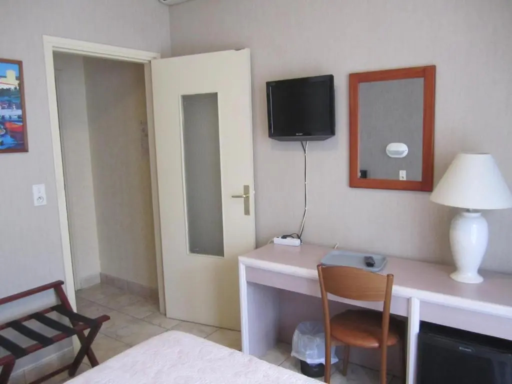 Superior Double room (full double bed)