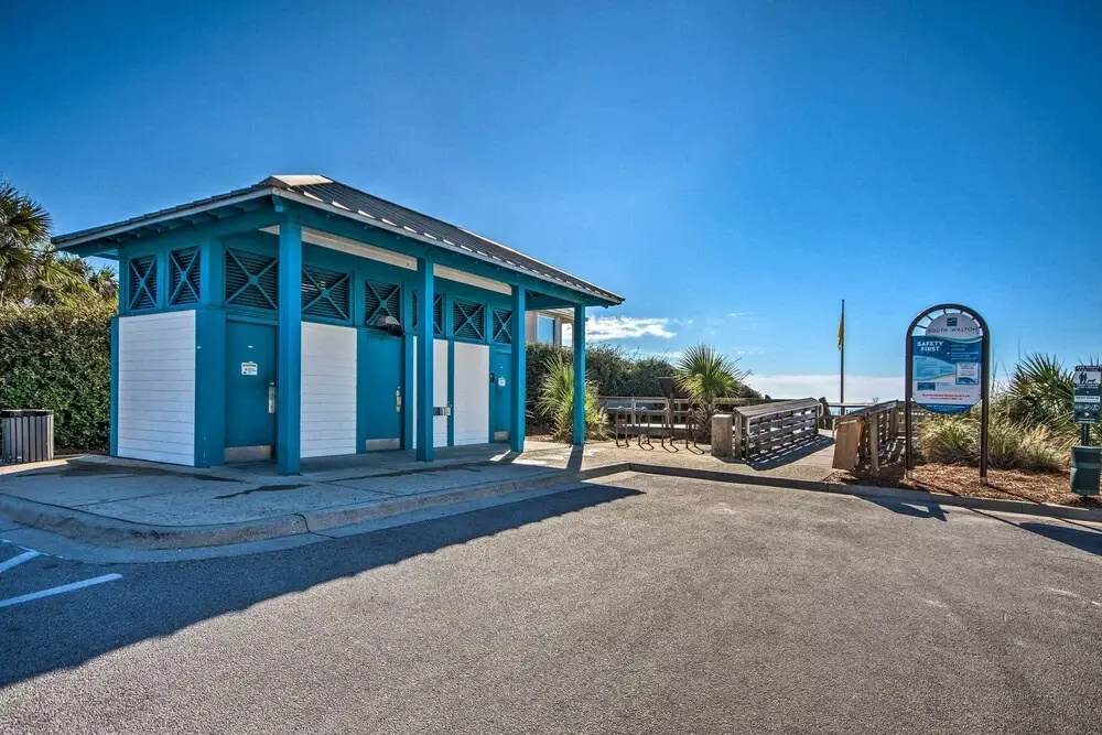Beach House Right off 30 A w/ Golf Cart!
