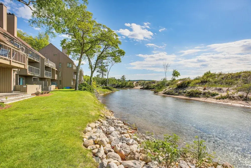 Glen Arbor Riverfront Retreat: Steps to Beach!