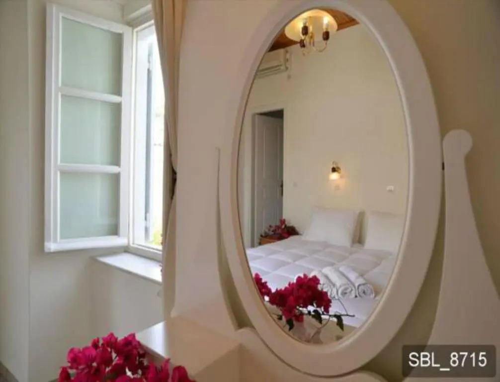 標準雙人房，配有大床