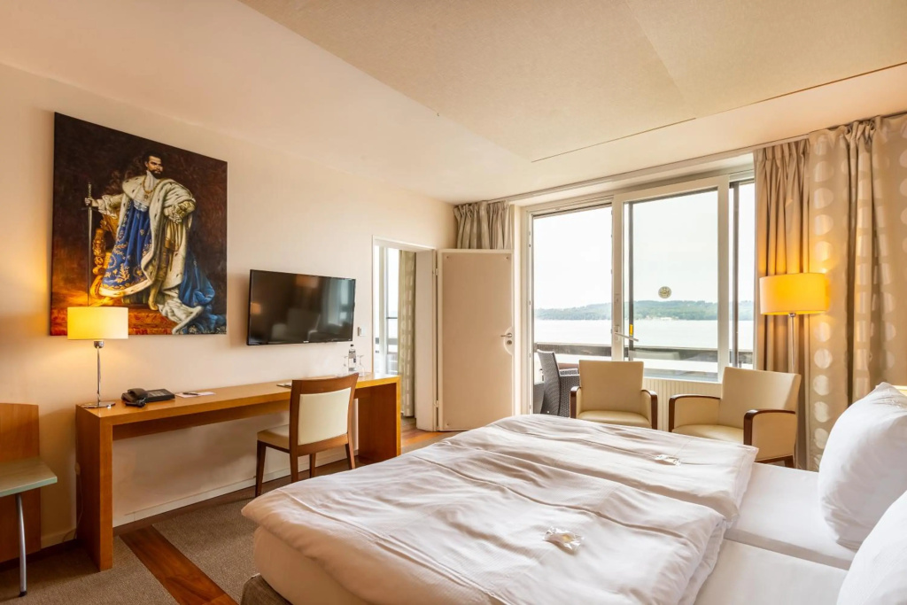 Hotel photo 12