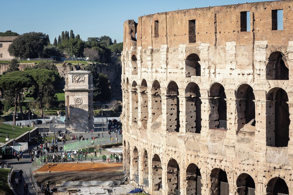 Rental in Rome View of the Colosseum Apartment