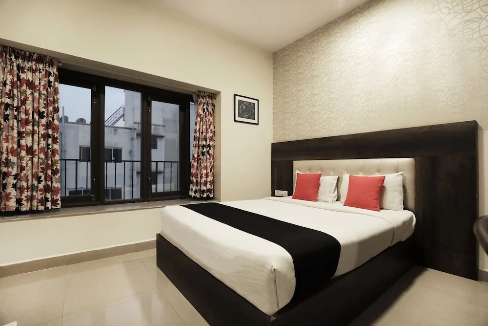 OYO 1078 Hotel Royal Serenity - Chambres