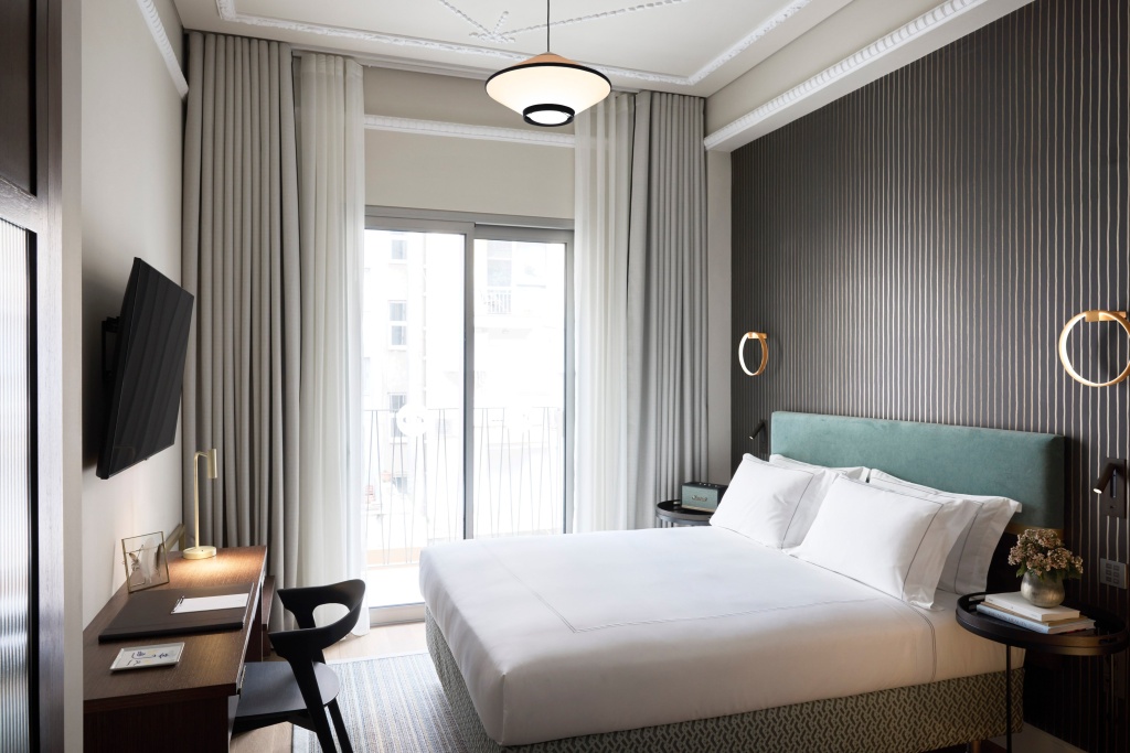 Classic room with courtyard view