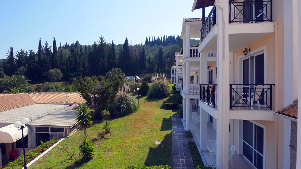 Rebecca'S Village Hotel - 3