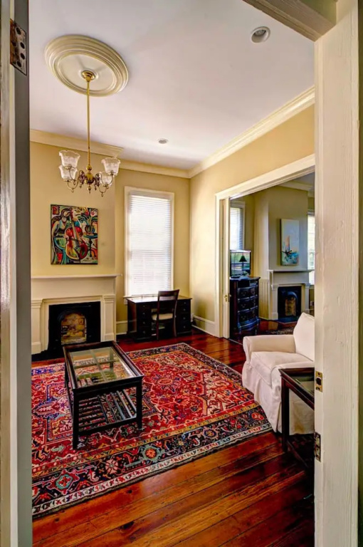 Classic Double Basement Suite (full double bed)