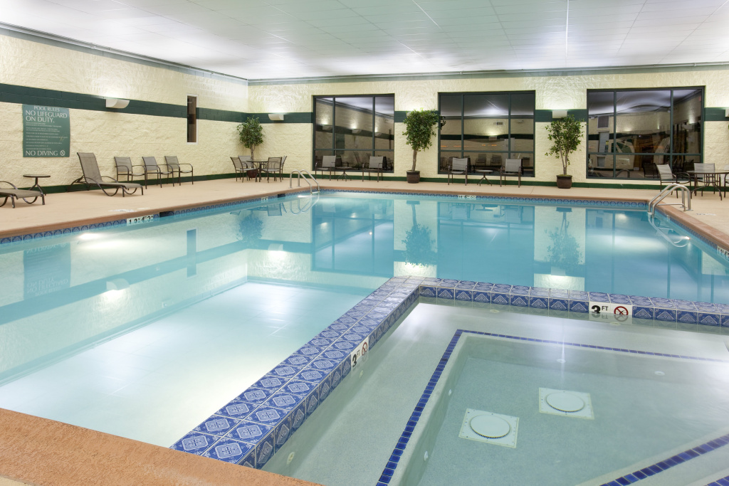 Holiday Inn & Suites Bolingbrook by IHG - Général