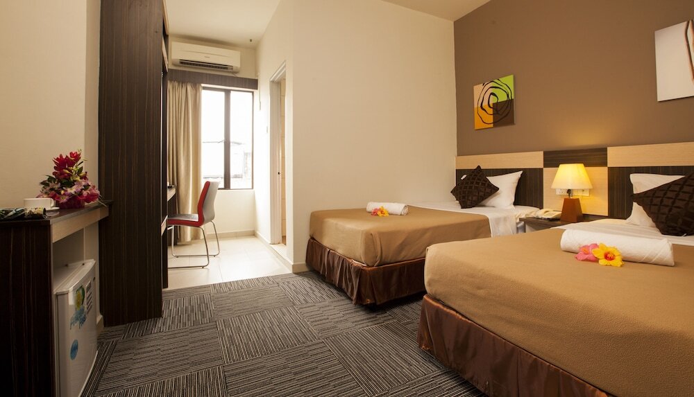 Leo Express Hotel