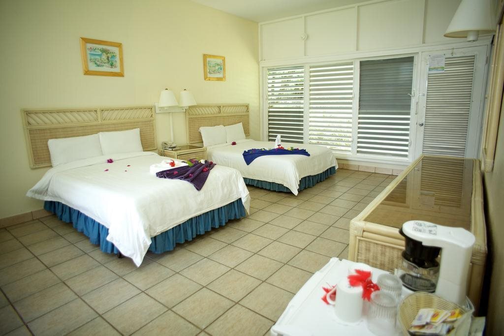Hawksbill Resort (Antigua) by null