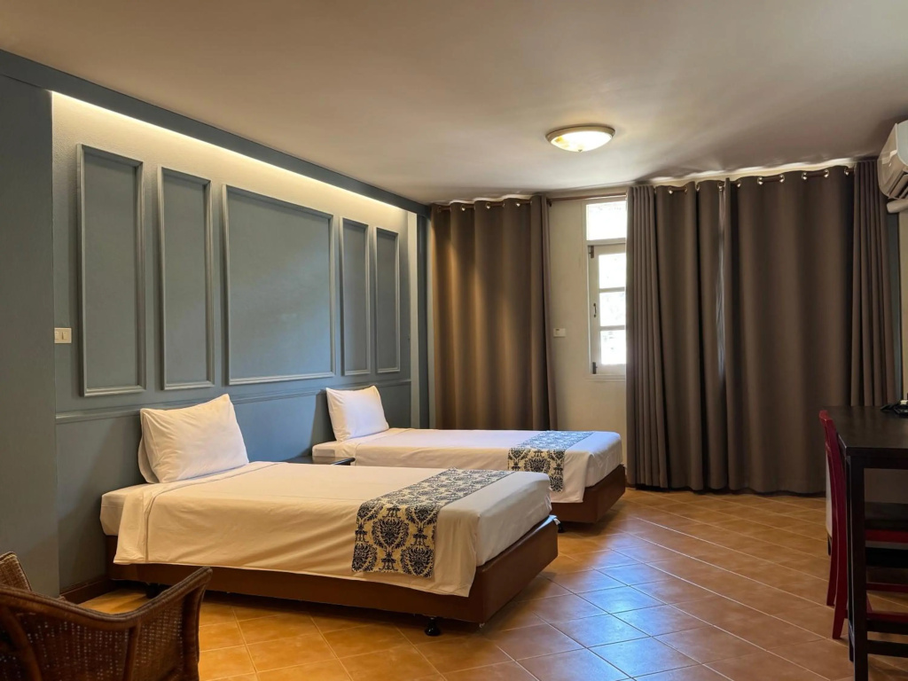Sun Hotel — 5