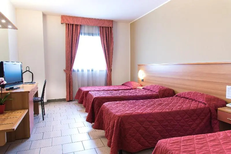 HotelTo - Chambres