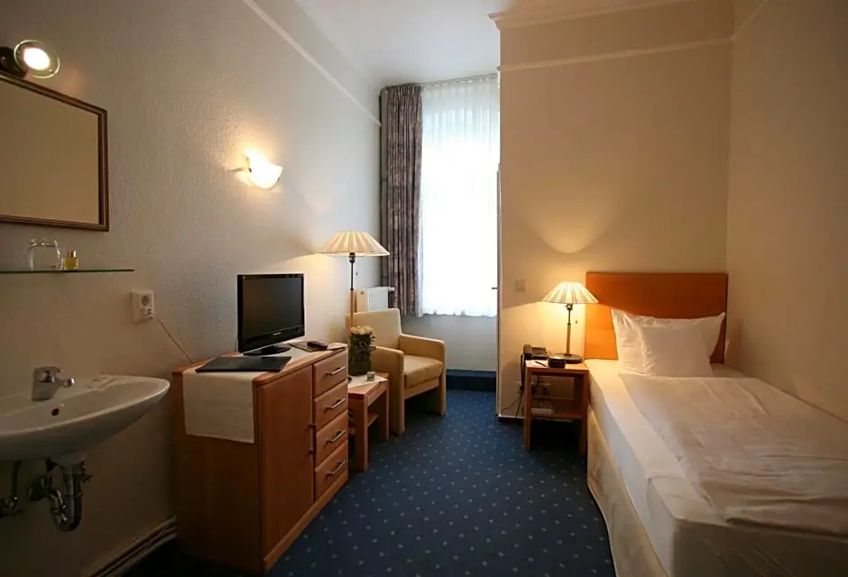 Economy room