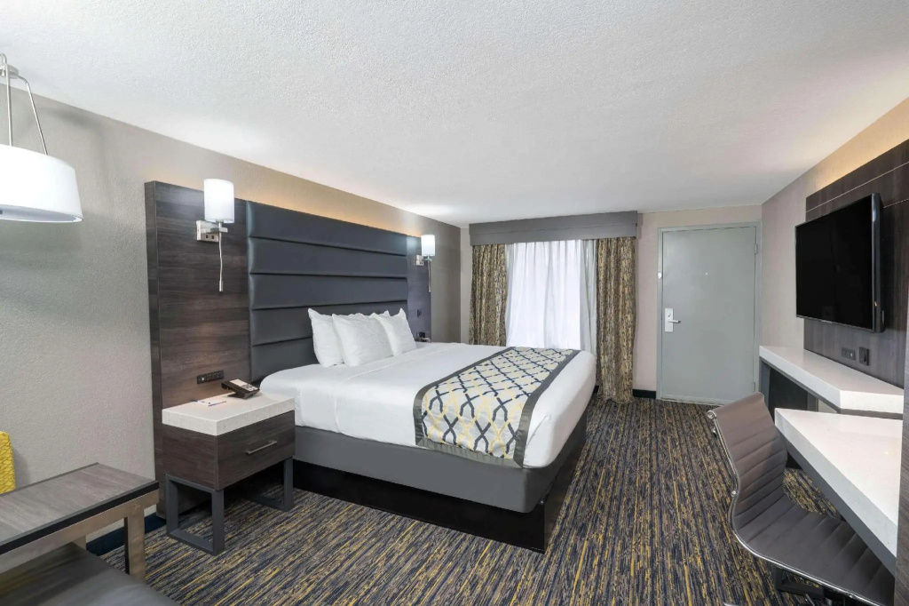 Baymont by Wyndham Murfreesboro Room Type - Standard Double room (full double bed)