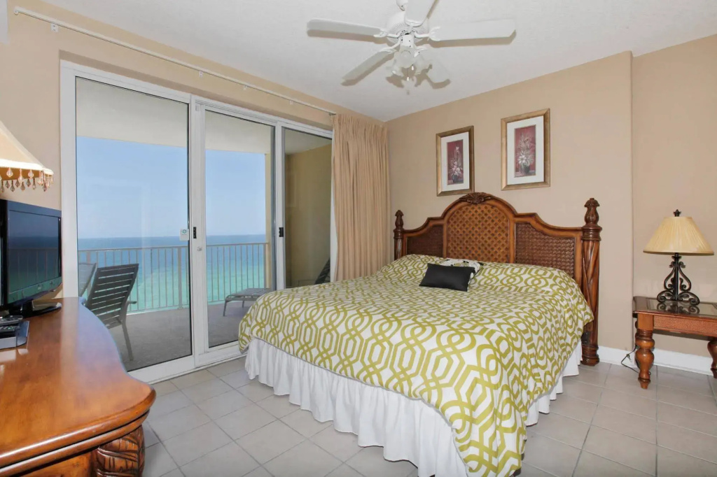 Emerald Isle Beach Resort by Panhandle Getaways