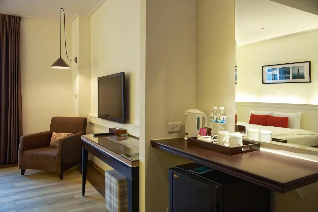 Superior Double room (full double bed)
