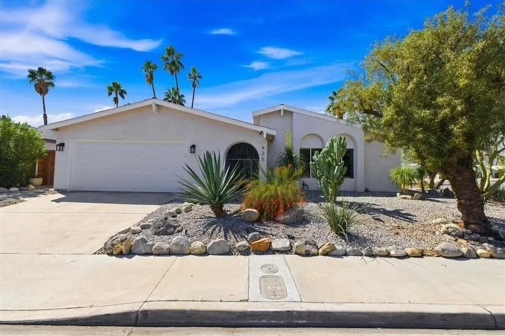 Welcome to Casa Cielo Vista, a Bright South Palm Springs Retreat!