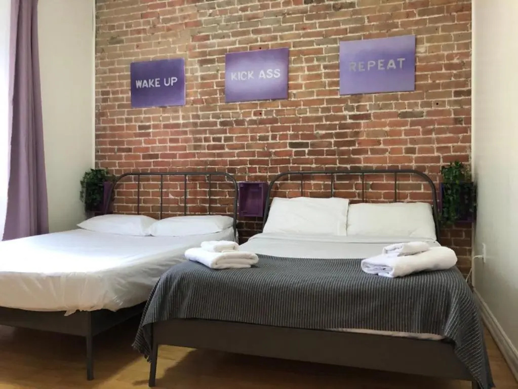 3-Bedroom Apartment on Montreal’s St-Denis Street