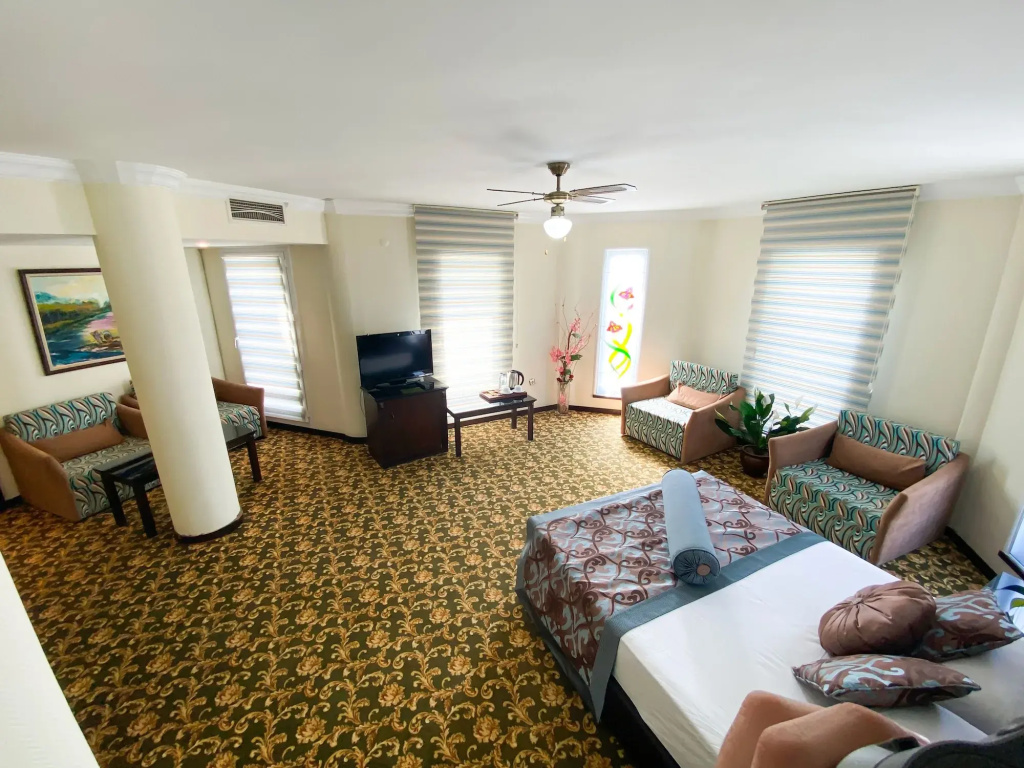 Hotel photo 7