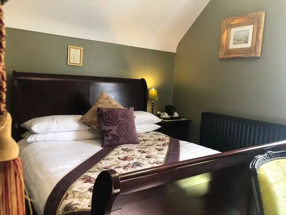 山景經典雙人房,配有大雙人床