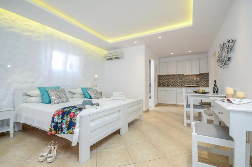 2 Bedrooms Basement Apartment