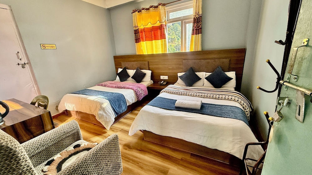 Economy Double room (twin beds)