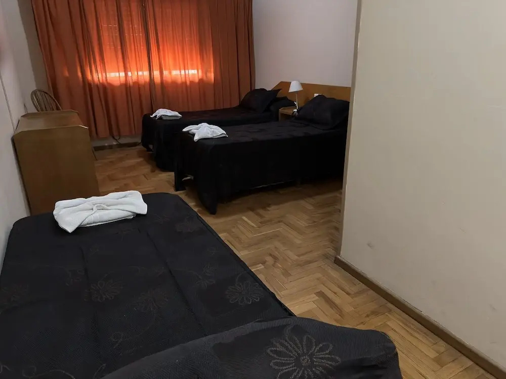 Standard Triple room with city view