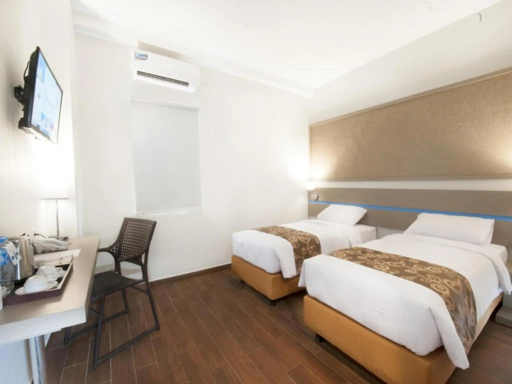 Superior Double room (full double bed)