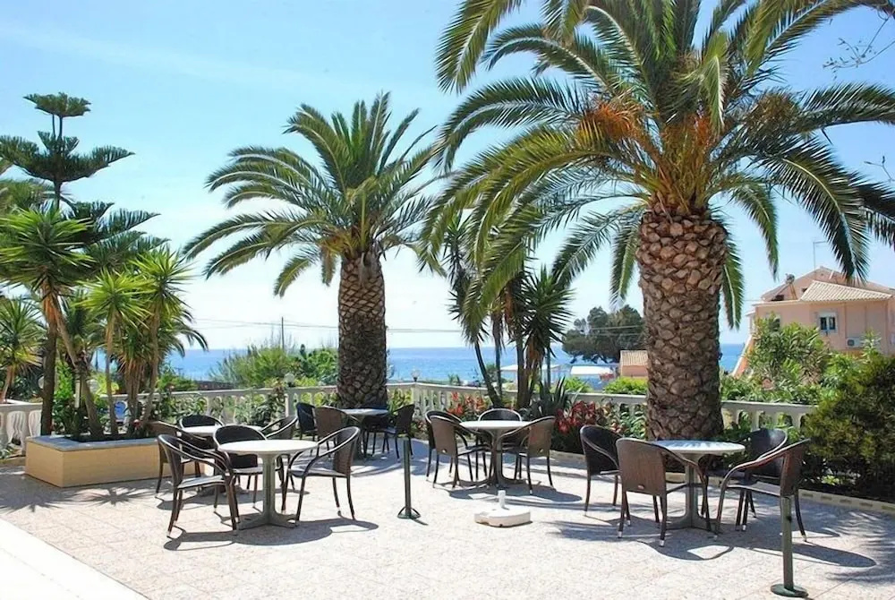 Beach & Waterfront
