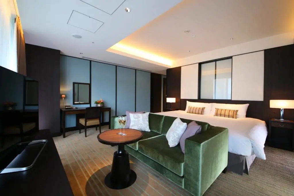 Superior Modern Double room (full double bed)