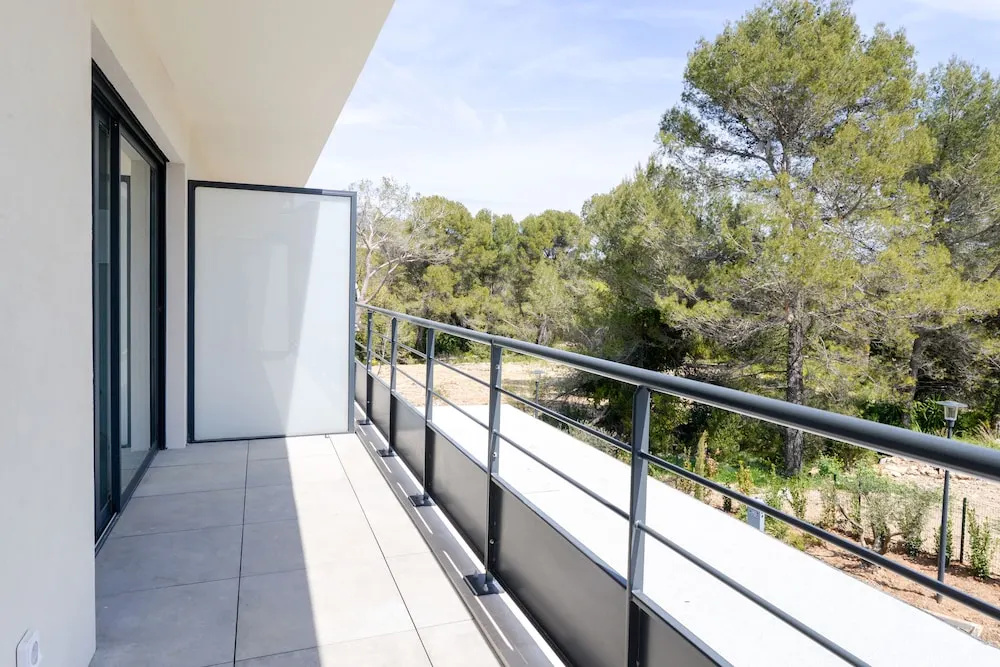 Balcony & Terrace