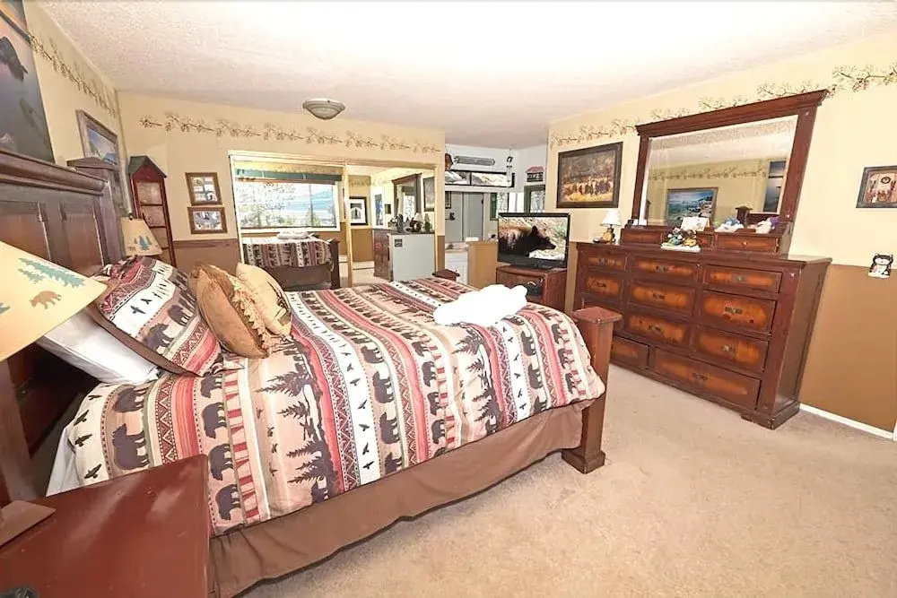 4221 Saddle Road By Redawning
